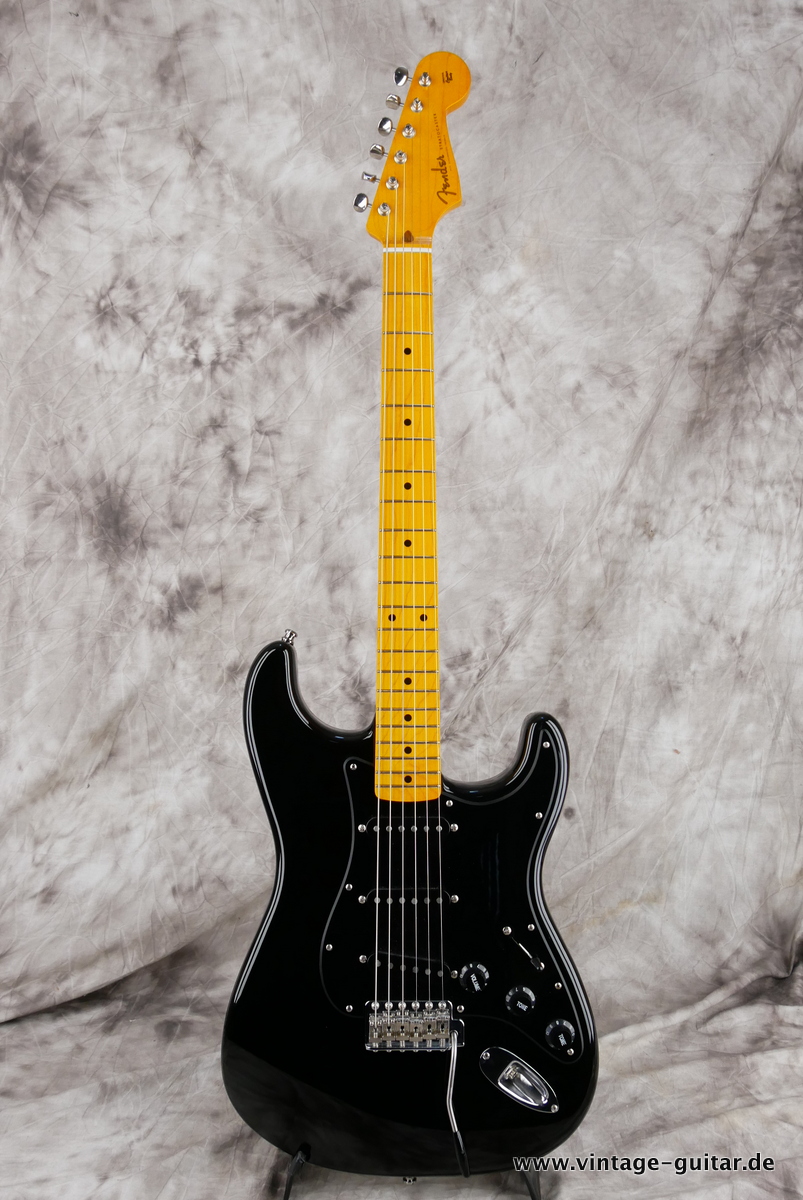 Fender_Stratocaster_made_from_Parts_David_Gilmour_ Mexico_black_2020-001.JPG